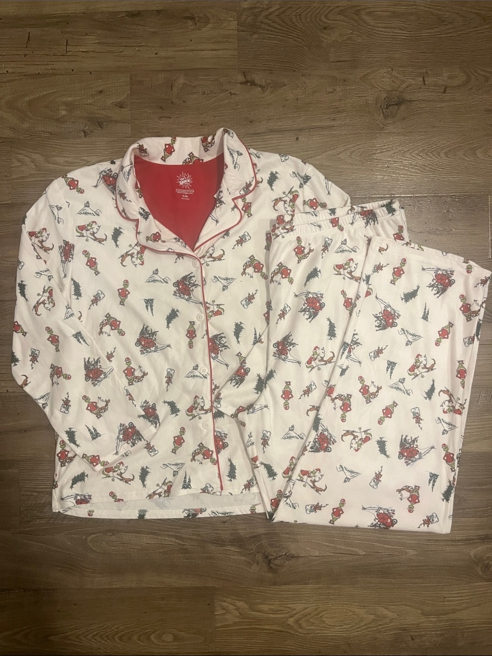 The Grinch Holiday Print Pajama Set - White & Red